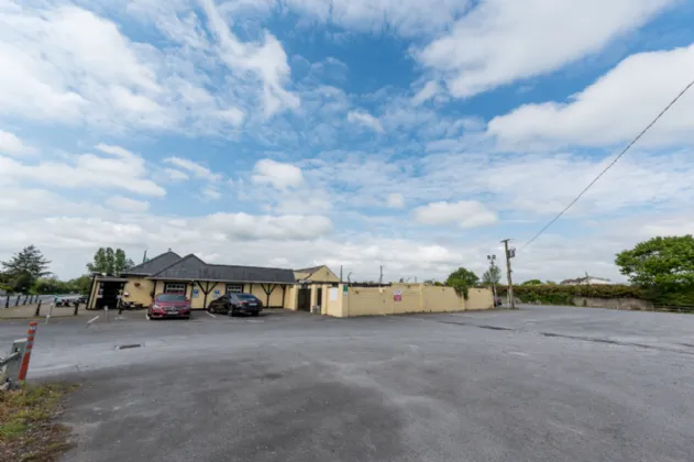 Photo of The Holy Cross Bar & Restaurant, Holycross, Butlerstown, Waterford City, X91HX93