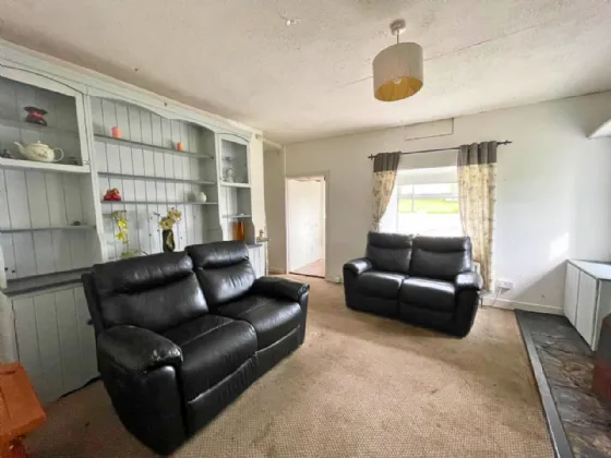 Photo of Black and White Cottage, Dangan, Kilmacow, Co. Kilkenny, X91 WV58