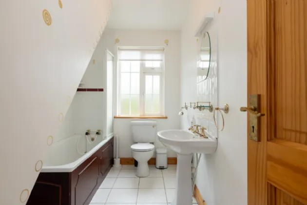 Photo of Mooncliff, Parkannesley Lower, Ballygarret, Gorey, Co. Wexford, Y25N266