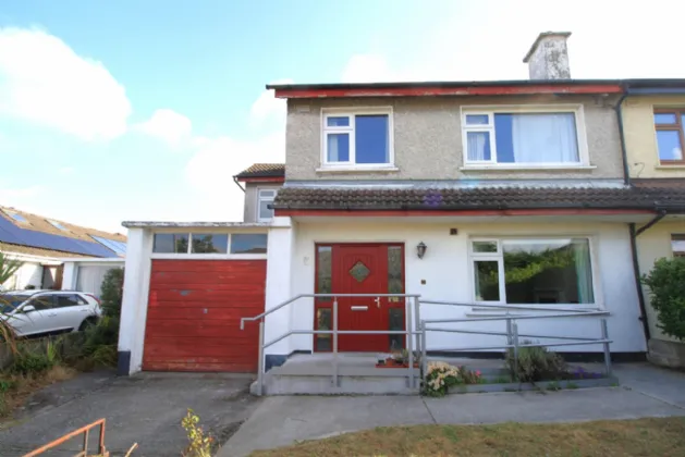 Photo of 2 Oakley Park, Tullow Road, Carlow, R93 A3C9