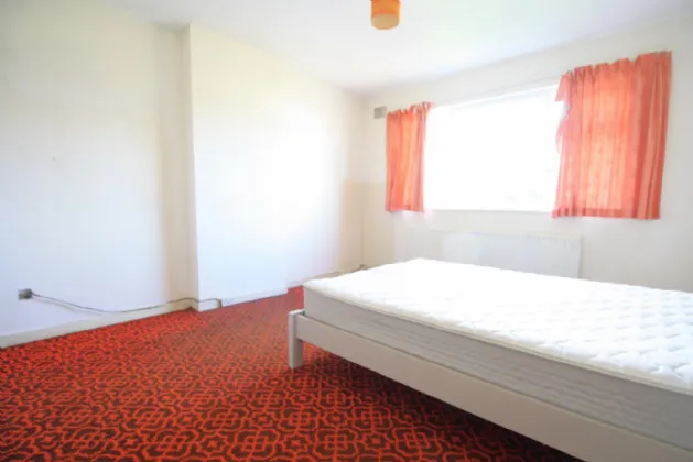 Photo of 2 Oakley Park, Tullow Road, Carlow, R93 A3C9