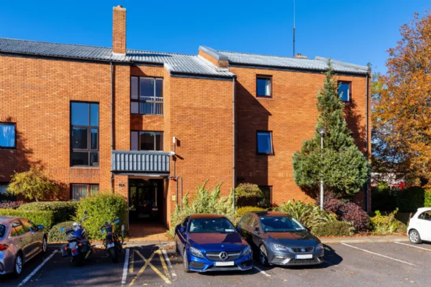 Photo of Apt, 6 Merchamp, Seafield Road East, Clontarf, Dublin 3, D03 VF50