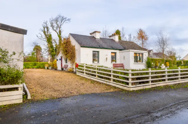 Photo of White Cottage, Doon, Strokestown, Co. Roscommon, F42 DF10