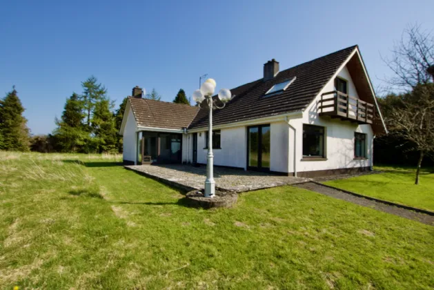 Photo of High Road, Ballykeeran, Athlone, Co. Westmeath, N37 V5W8