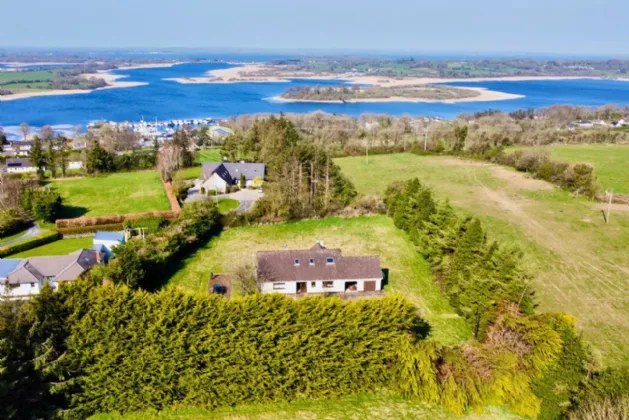 Photo of High Road, Ballykeeran, Athlone, Co. Westmeath, N37 V5W8