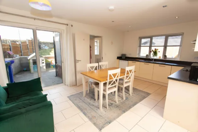 Photo of 12 Frontfield, Oakview Village, Tralee, Co. Kerry, V92 XYH0