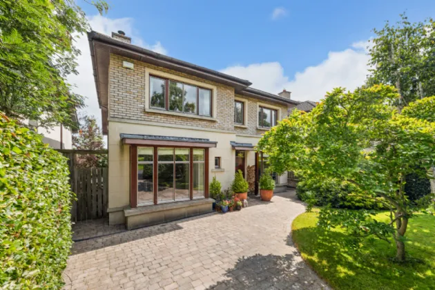 Photo of 8 Belarmine Park, Belarmine, Stepaside, Dublin 18, D18 E207