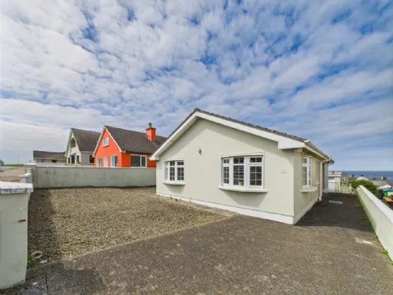 Photo of 16 Castlefield, Kilkee, Co. Clare, V15 K351