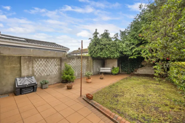 Photo of 6 Rathsallagh Park, Shankill, Co. Dublin, D18 HW98