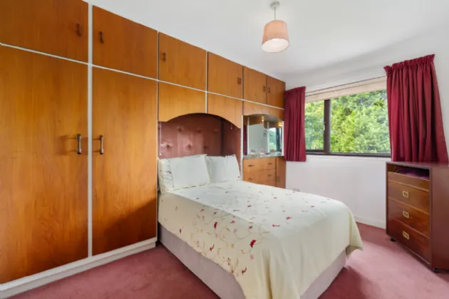 Photo of 6 Rathsallagh Park, Shankill, Co. Dublin, D18 HW98