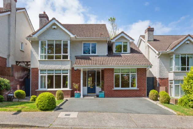 Photo of 13 Holmwood, Cabinteely, Dubin 18, D18 XV63