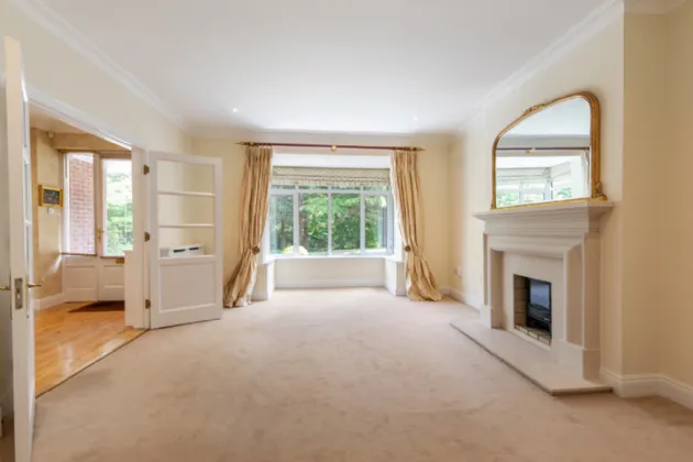 Photo of 13 Holmwood, Cabinteely, Dubin 18, D18 XV63