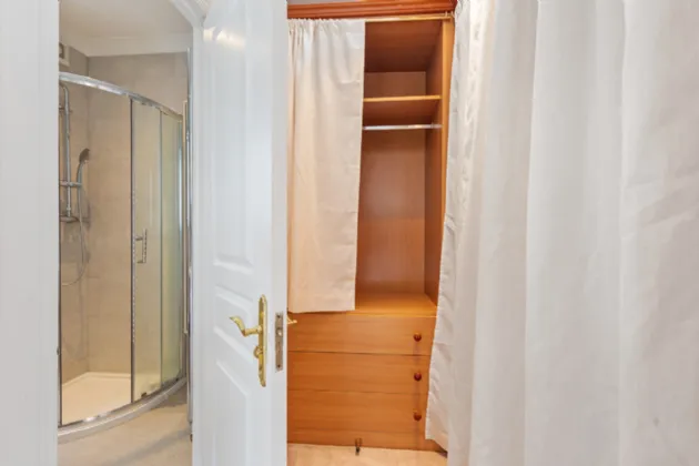 Photo of 13 Holmwood, Cabinteely, Dubin 18, D18 XV63