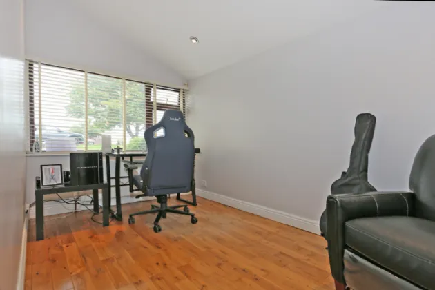 Photo of 2 Fearnóg, Shannon, Co. Clare, V14 PY05