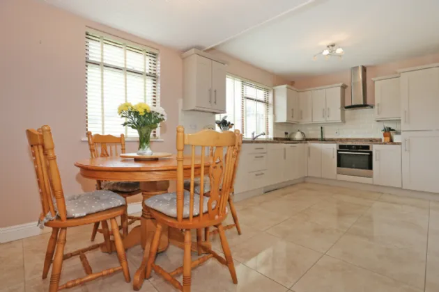 Photo of 2 Fearnóg, Shannon, Co. Clare, V14 PY05