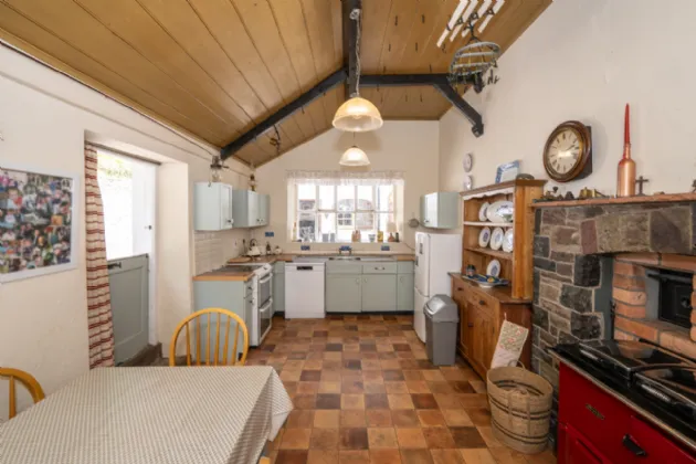 Photo of Ballynona Cottage, Ballynona South, Midleton, Co Cork, P25 E009