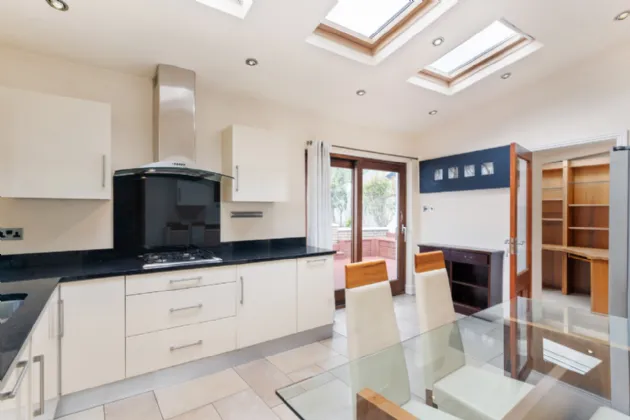 Photo of 1 Floraville, Brookvale Road, Donnybrook, Dublin 4, D04 W3V5