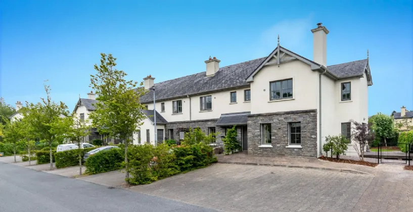 Photo of 19 Oakwood Manor, Kenmare, Co Kerry, V93 D294