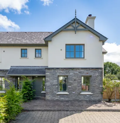 Photo of 19 Oakwood Manor, Kenmare, Co Kerry, V93 D294
