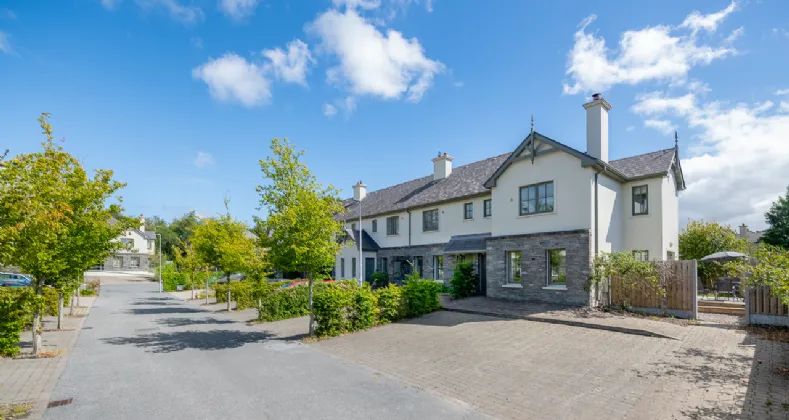 Photo of 19 Oakwood Manor, Kenmare, Co Kerry, V93 D294