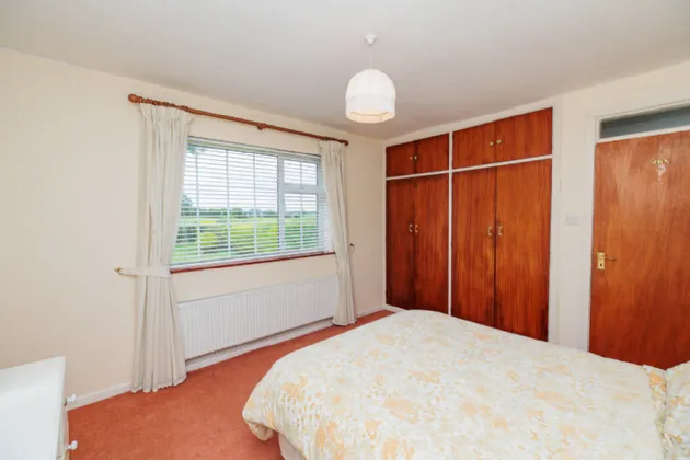 Photo of 12 Oakwood, Kilfera, Bennettsbridge Road, Kilkenny, R95 D2XH