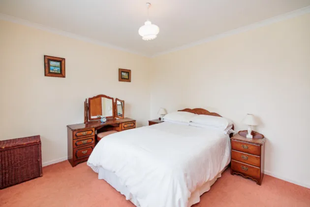 Photo of 12 Oakwood, Kilfera, Bennettsbridge Road, Kilkenny, R95 D2XH