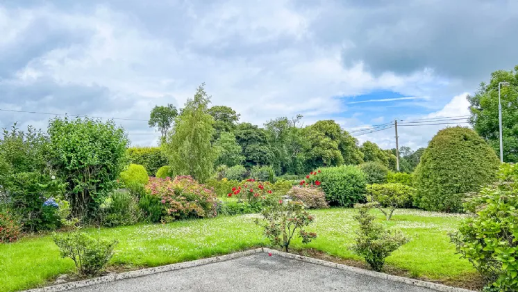 Photo of 12 Oakwood, Kilfera, Bennettsbridge Road, Kilkenny, R95 D2XH