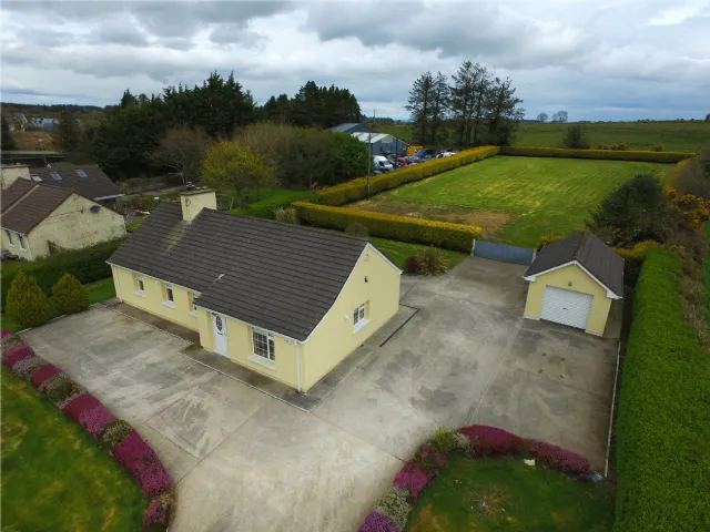 Photo of Bweeng West,, Bweeng,, Co Cork, P51DV58