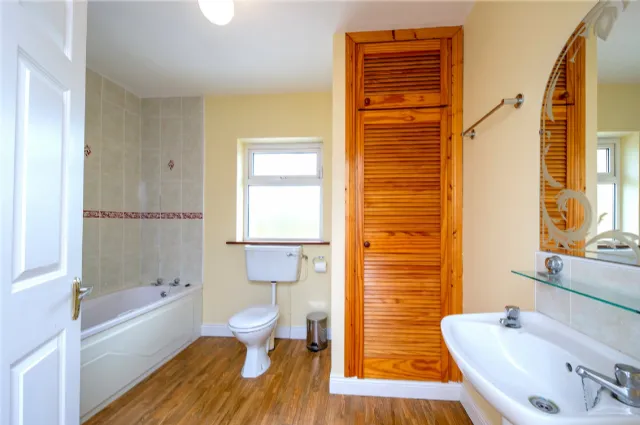 Photo of Bweeng West,, Bweeng,, Co Cork, P51DV58