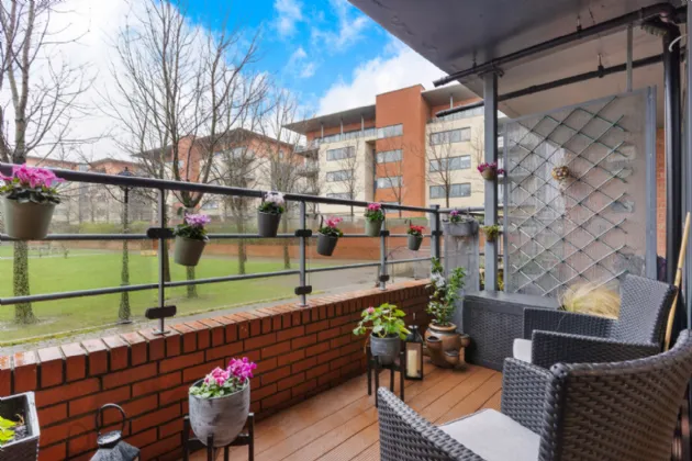 Photo of 31 The Oval, Tullyvale, Cabinteely, Dublin 18, D18 AD65