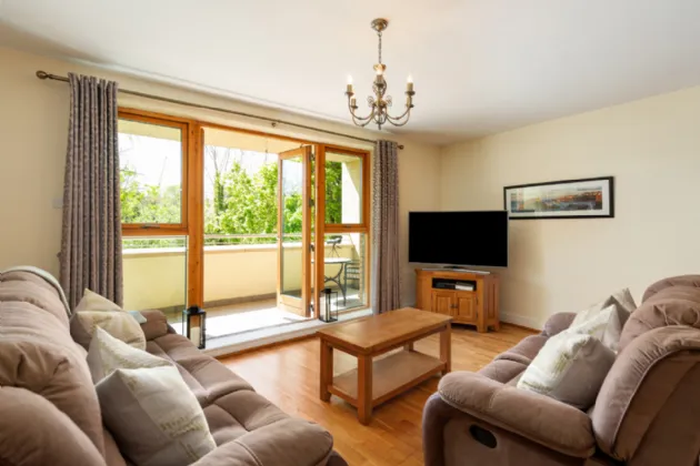 Photo of 38 The Ramparts, Cabinteely, Dublin 18, D18 X210