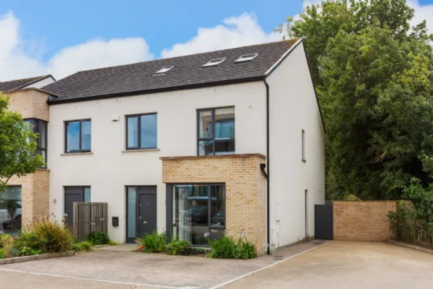 Photo of 8 The Close, Scholarstown Wood, Rathfarnham, Dublin 16, D16 H9F2