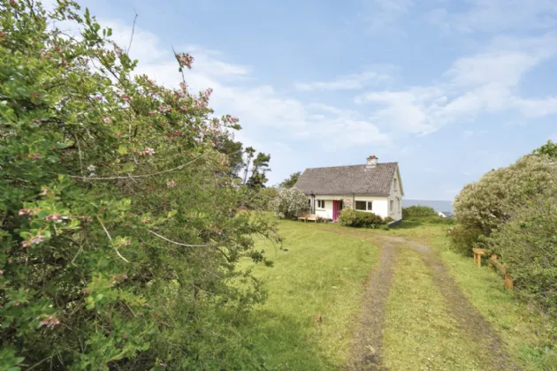 Photo of Cairn Cottage, Rinnaraw, Portnablagh, Co. Donegal, F92X6C1