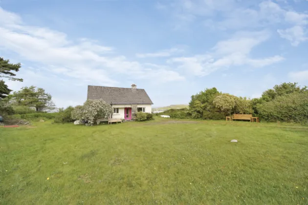 Photo of Cairn Cottage, Rinnaraw, Portnablagh, Co. Donegal, F92X6C1