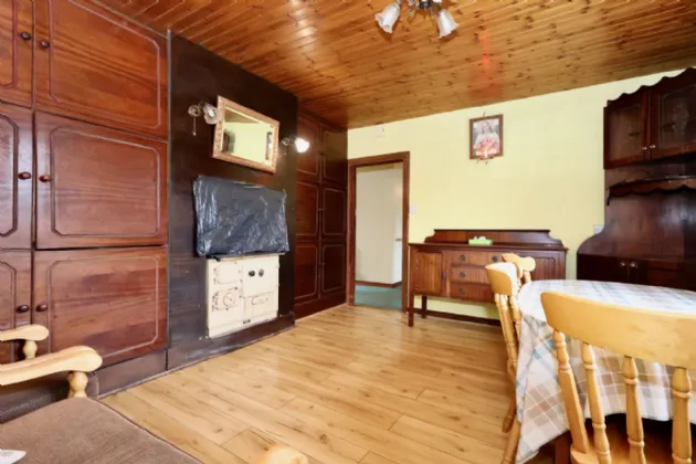 Photo of 34 Clonbrusk, Athlone, Co Westmeath, N37 KX56