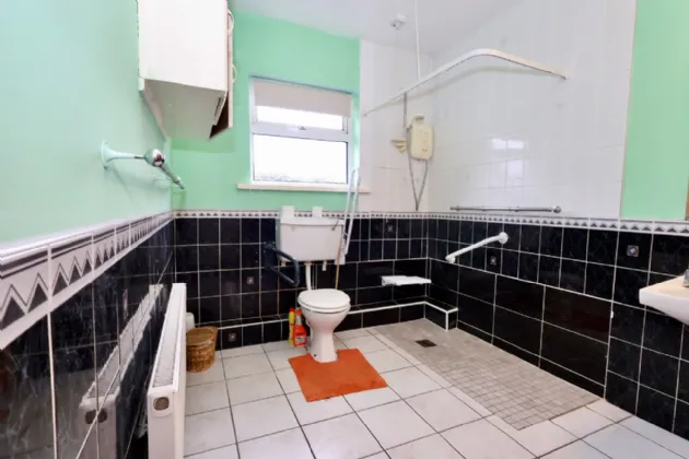 Photo of 34 Clonbrusk, Athlone, Co Westmeath, N37 KX56