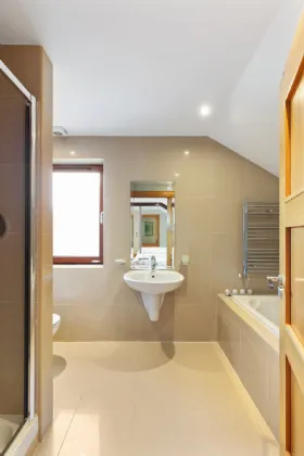 Photo of 3 Carpenterstown Manor, Castleknock, Dublin 15, D15 E2T4