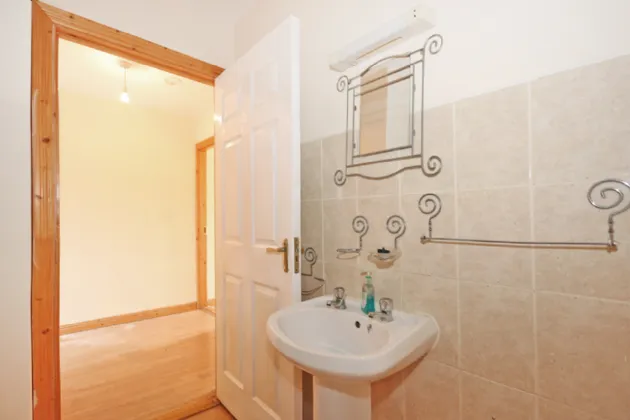 Photo of 13 Ballycasey Park, Shannon, Co. Clare, V14 A293