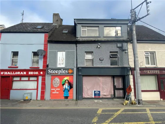 Photo of Sarsfield Street, Nenagh, Co. Tipperary, E45 YW31