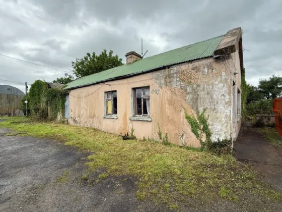 Photo of Listry Cross, Faha, Killarney, Co. Kerry, V93 E20D