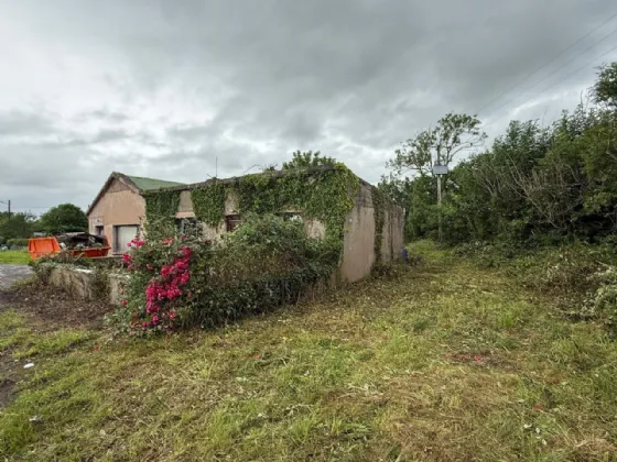 Photo of Listry Cross, Faha, Killarney, Co. Kerry, V93 E20D
