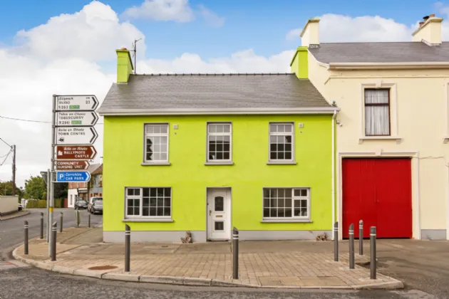 Photo of O'Connell Street, Ballymote, Co. Sligo, F56P213