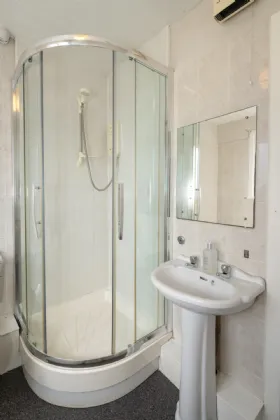 Photo of Oakdene, 12 Woodlawn, Model Farm Road, Cork, T12 Y5P6