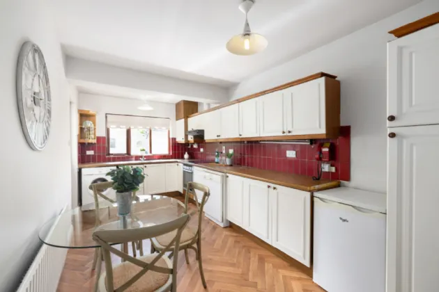 Photo of 27 Foxrock Wood, Dublin 18, D18 W3C6