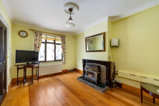 Photo of 37 Griffith Avenue, Drumcondra, Dublin 9, D09 W8P3