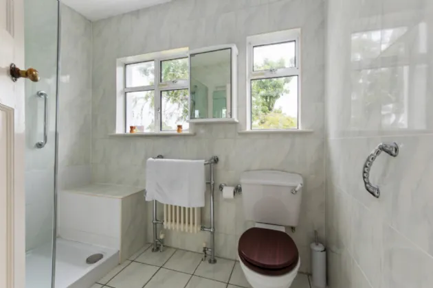 Photo of 8 Eglinton Park, Donnybrook, Dublin 4, D04 A8N8