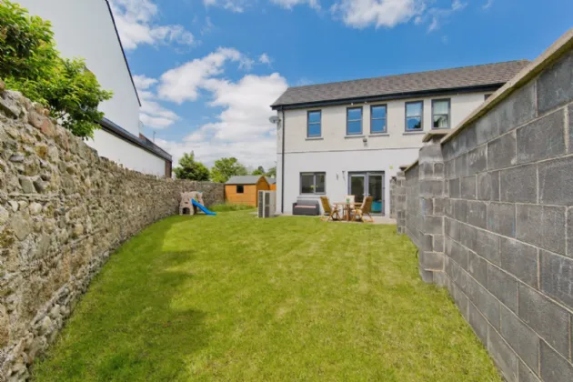 Photo of 1 Bolton Avenue, Rathfarnham, Dublin 16, D16 F858