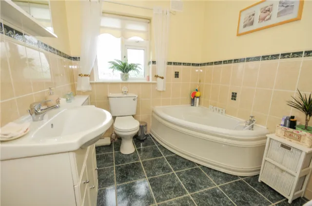 Photo of Farnes House, Rahealty, Thurles, Co. Tipperary, E41 C2P8