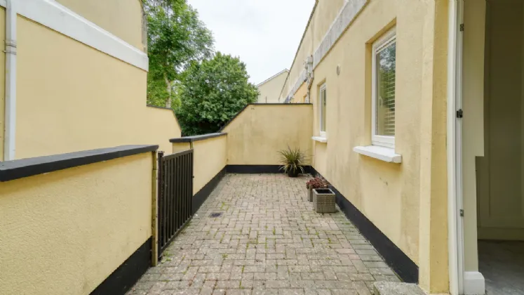 Photo of 69 Riverside,, Portarlington,, Co.Offaly, R32 XY86