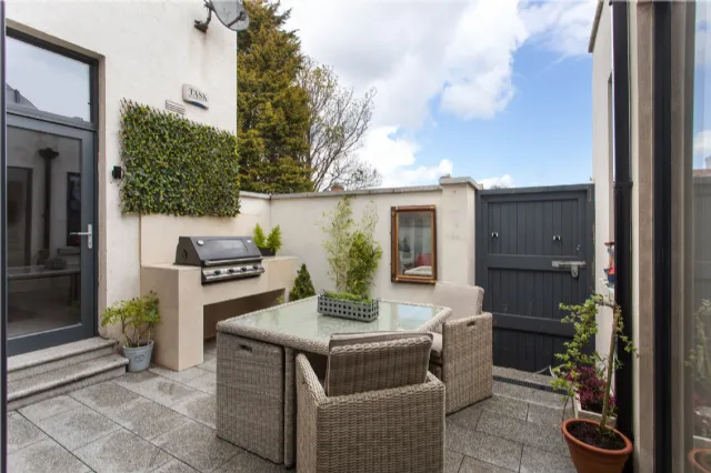 Photo of 14 Auburn Avenue, Donnybrook, Dublin 4, D04 X6K8